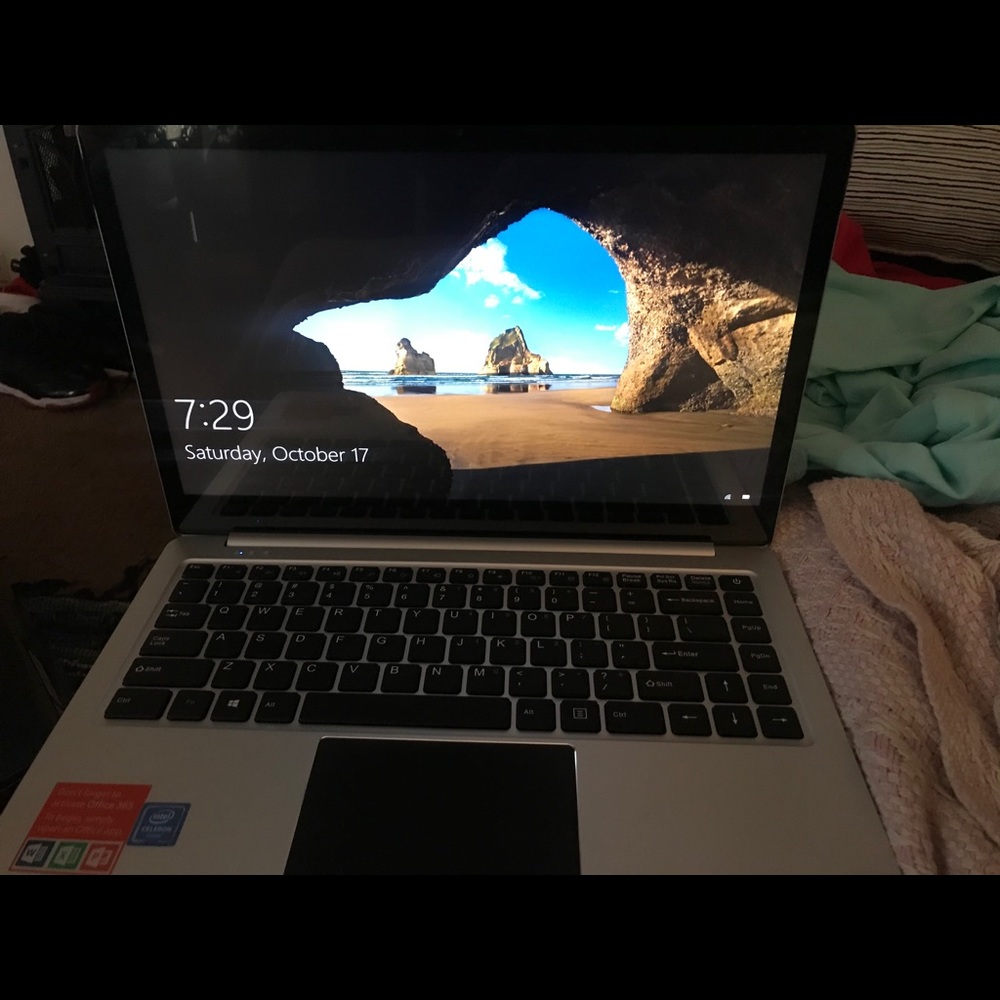 14.1” laptop